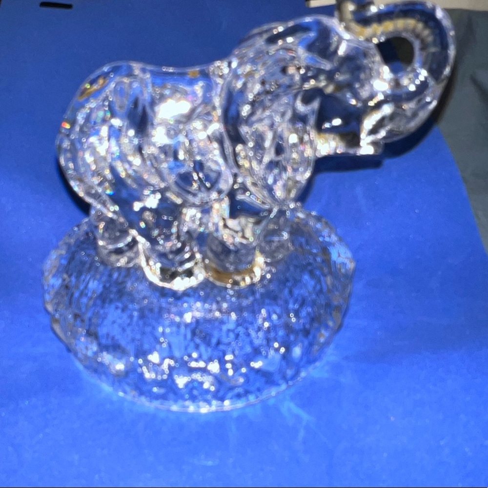 RCR Lead Crystal elephant figurine